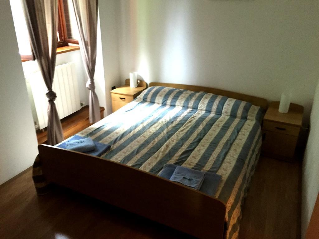 Aqua Family Apartments كاريغادور المظهر الخارجي الصورة