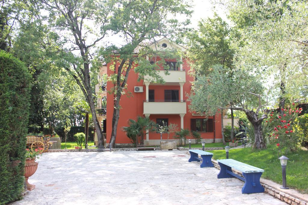 Aqua Family Apartments كاريغادور المظهر الخارجي الصورة